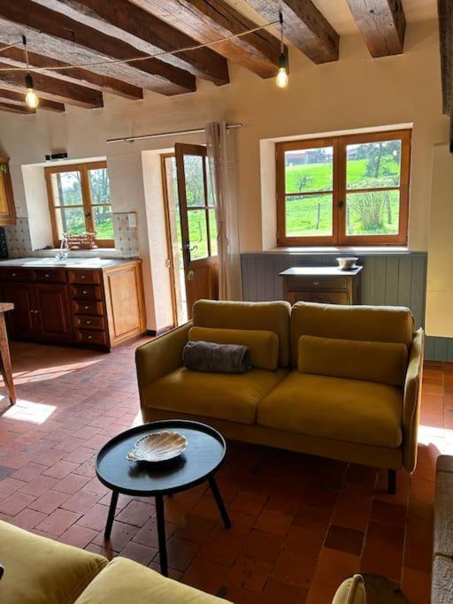 La Maison De Barbara La Guiche Экстерьер фото